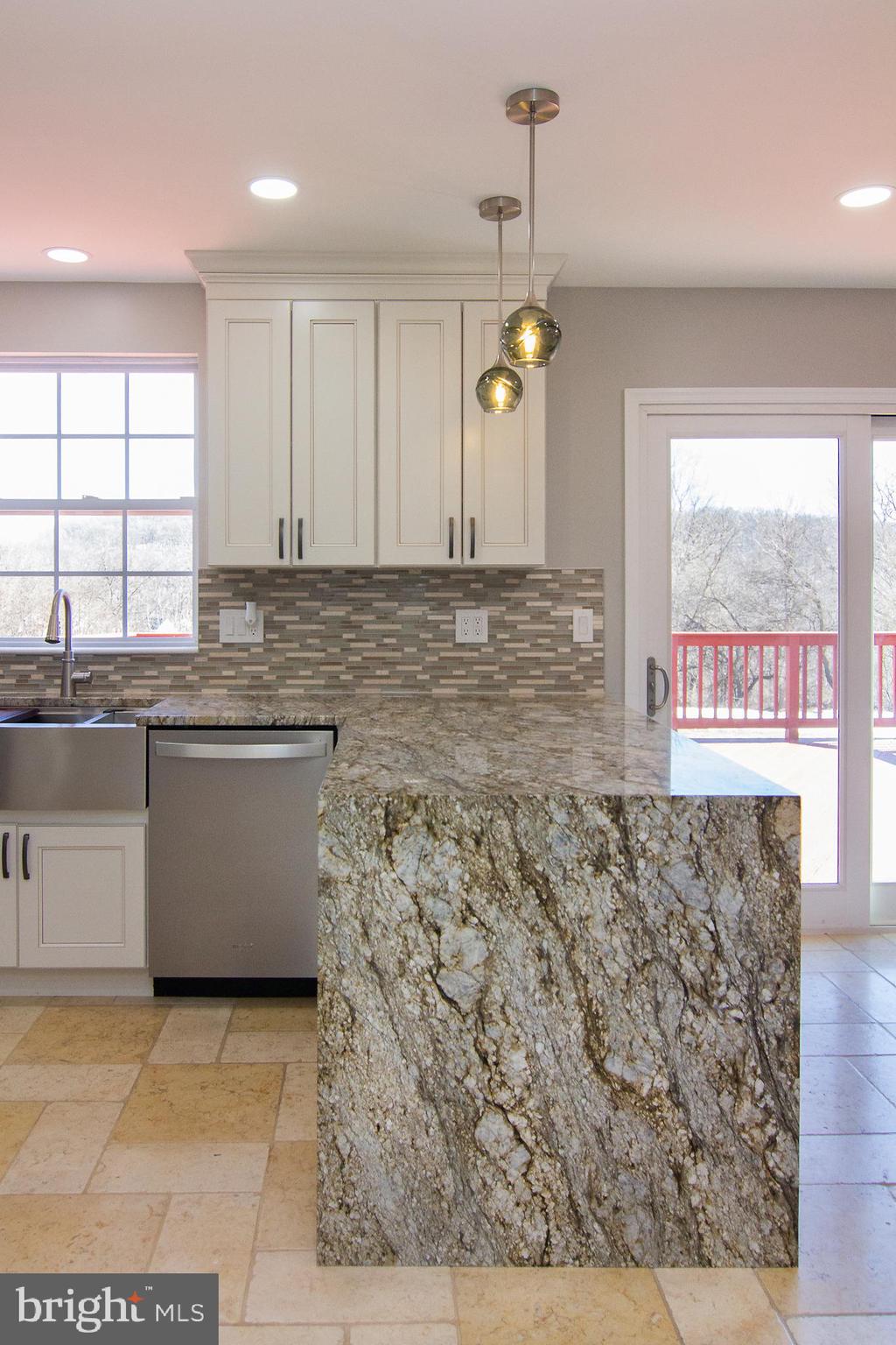 CROSSROADS OVERLOOK - Residential