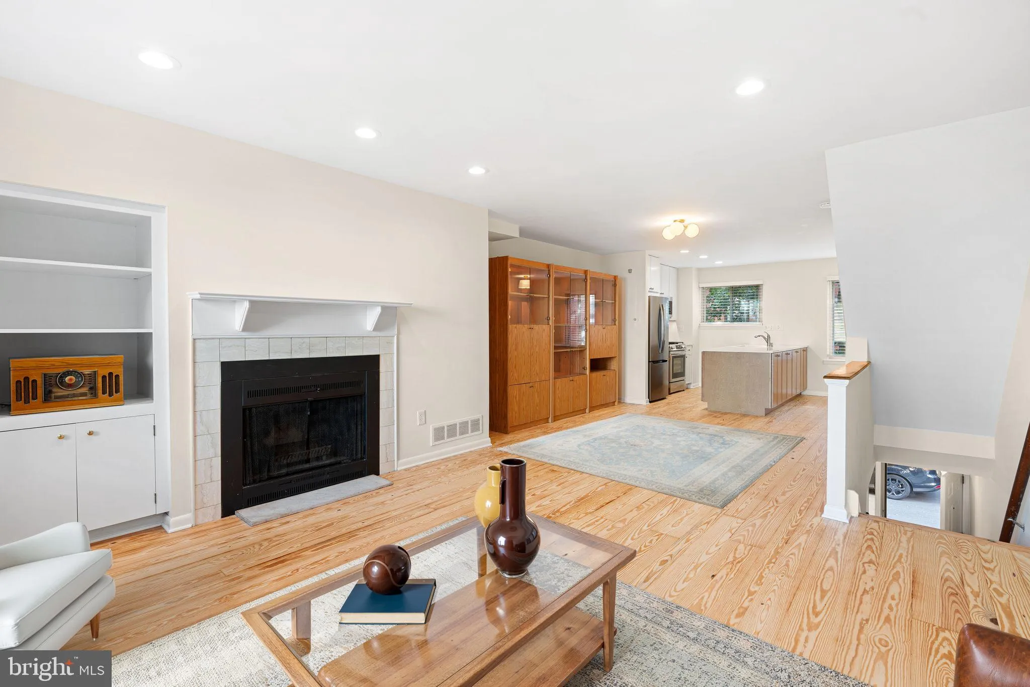 Philadelphia, Pennsylvania 19130, United States, 3 Bedrooms Bedrooms, ,3 BathroomsBathrooms,Residential,Active,202614