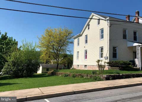 Multifamily For Sale - 122 W Summit Street<br/> MOHNTON, PA 19540