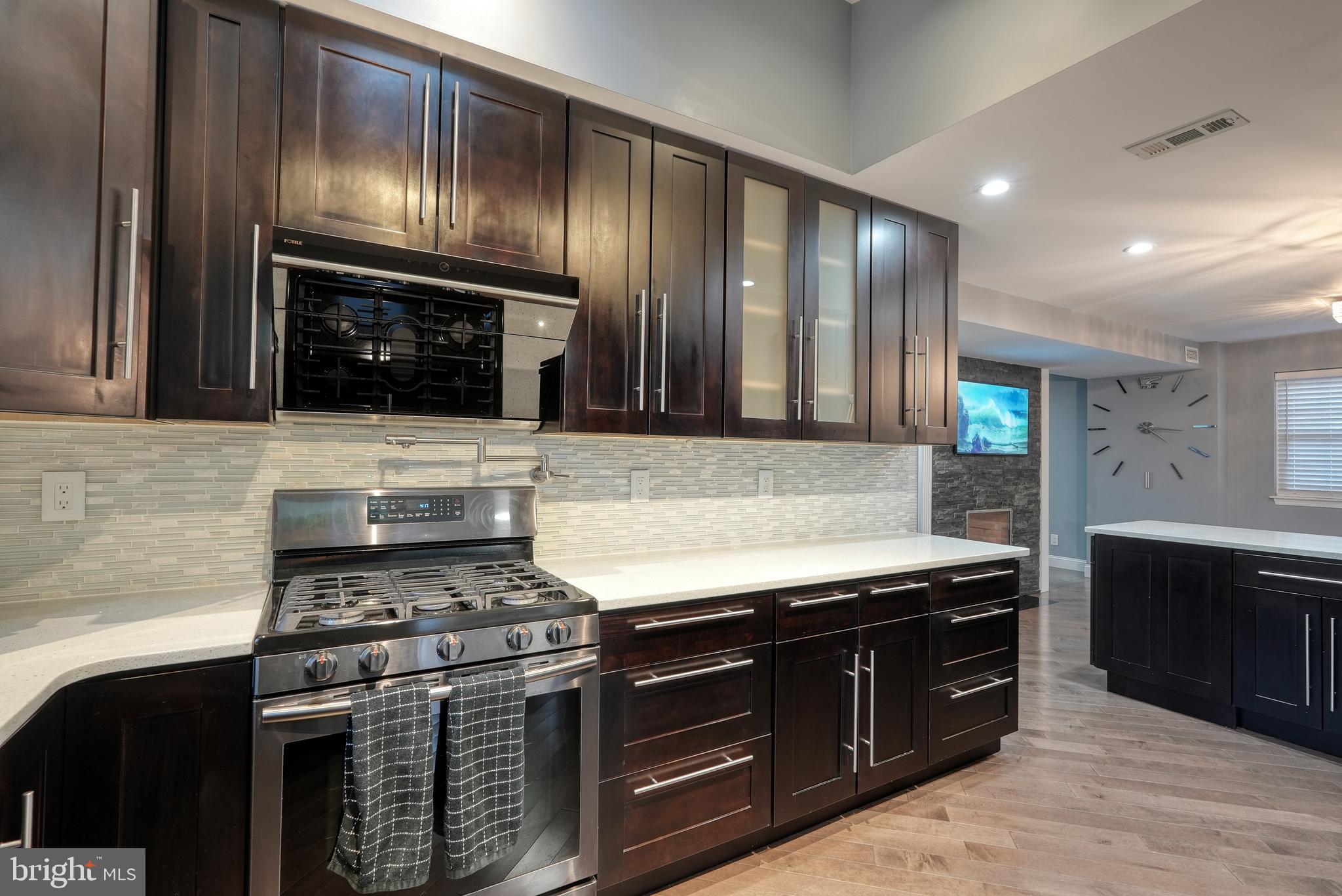 BUSTLETON - Residential