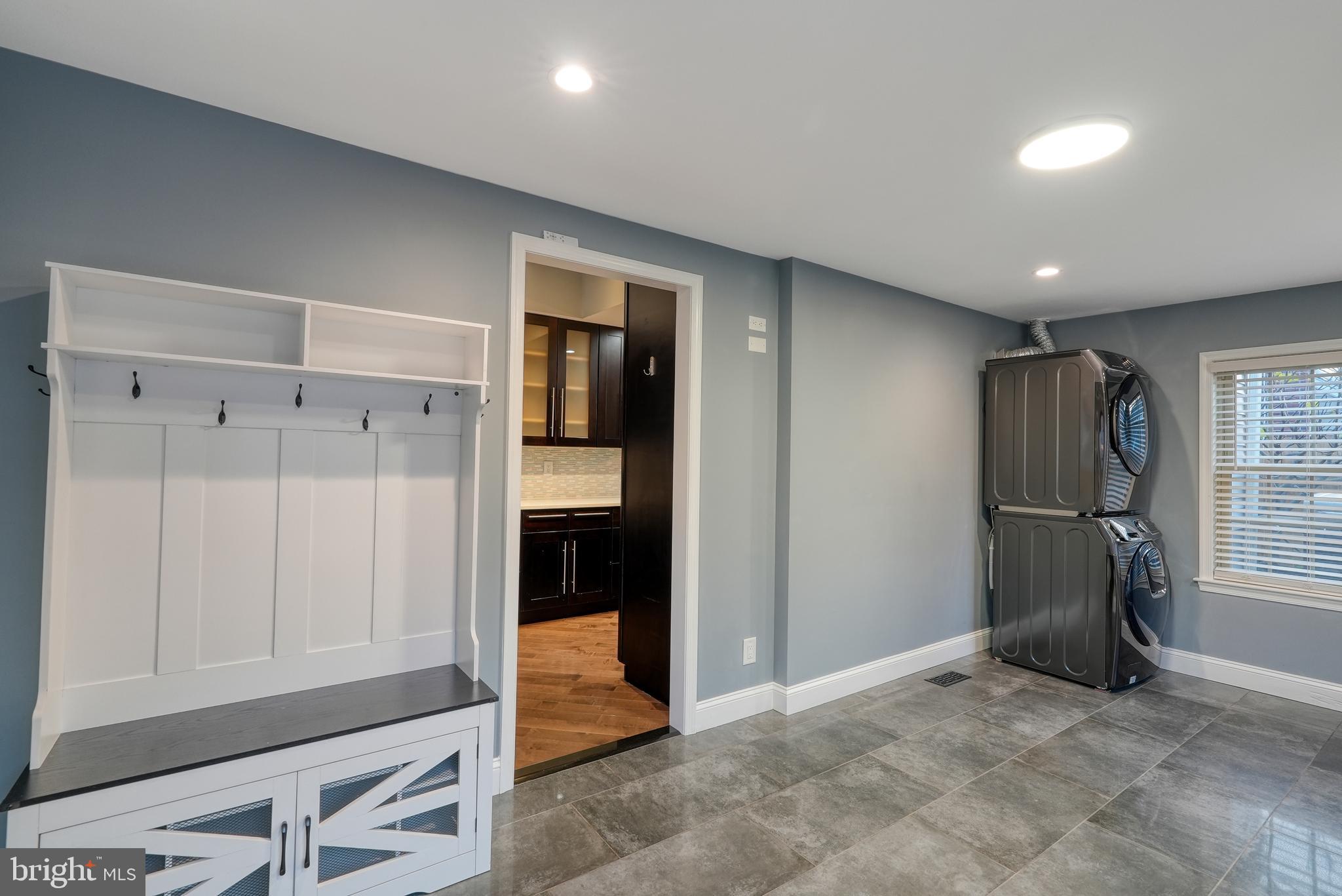 BUSTLETON - Residential