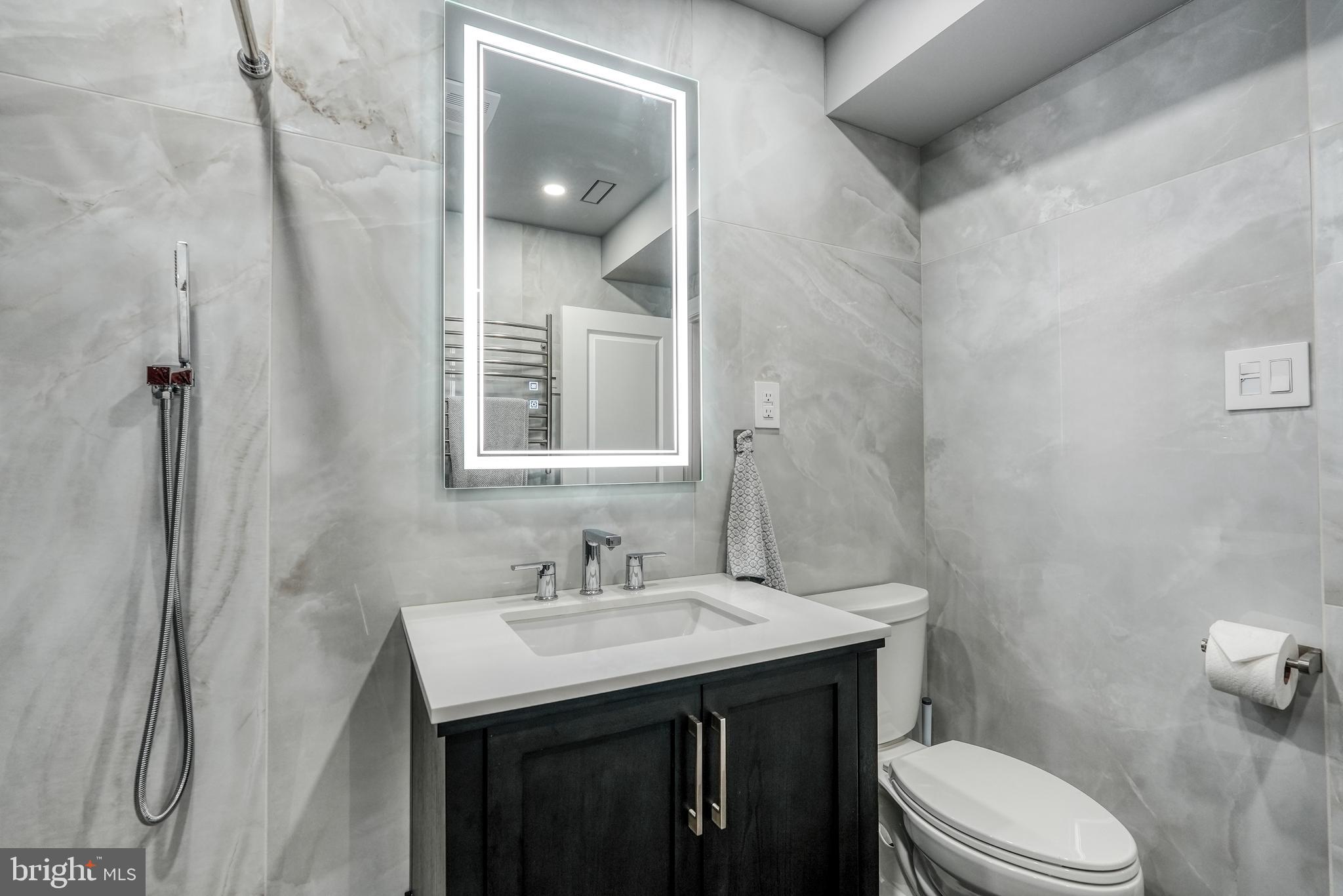 BUSTLETON - Residential