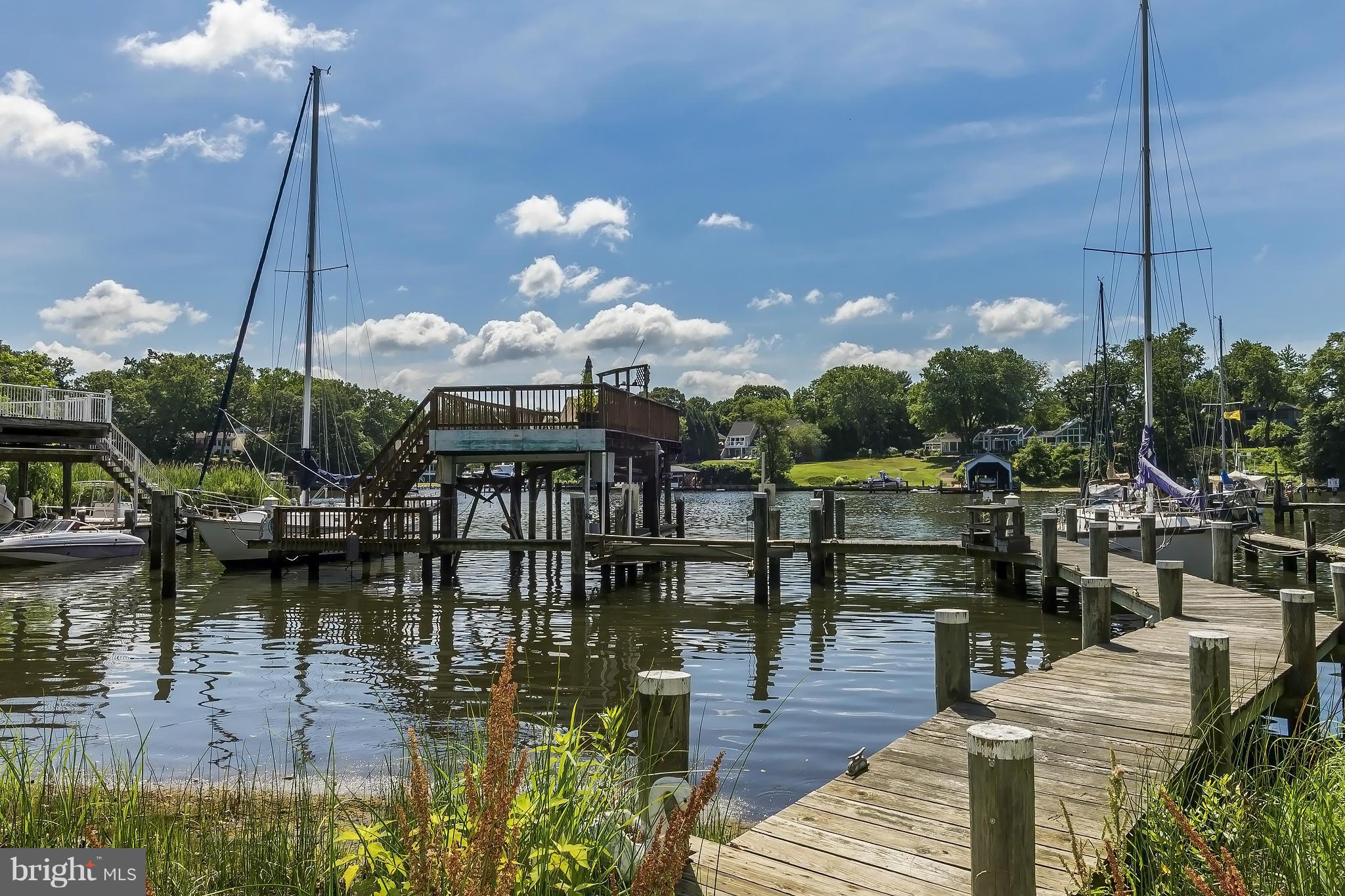 LEELAND WOODS - Residential