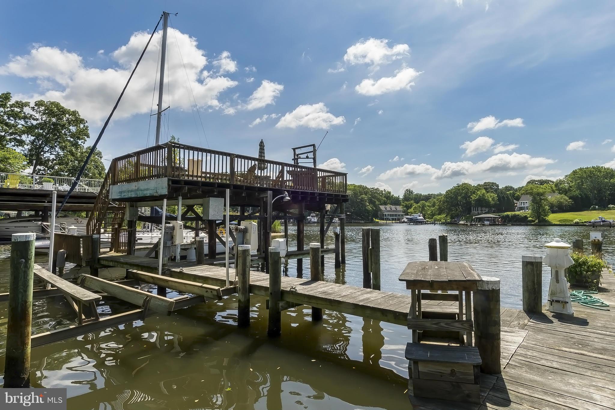 LEELAND WOODS - Residential