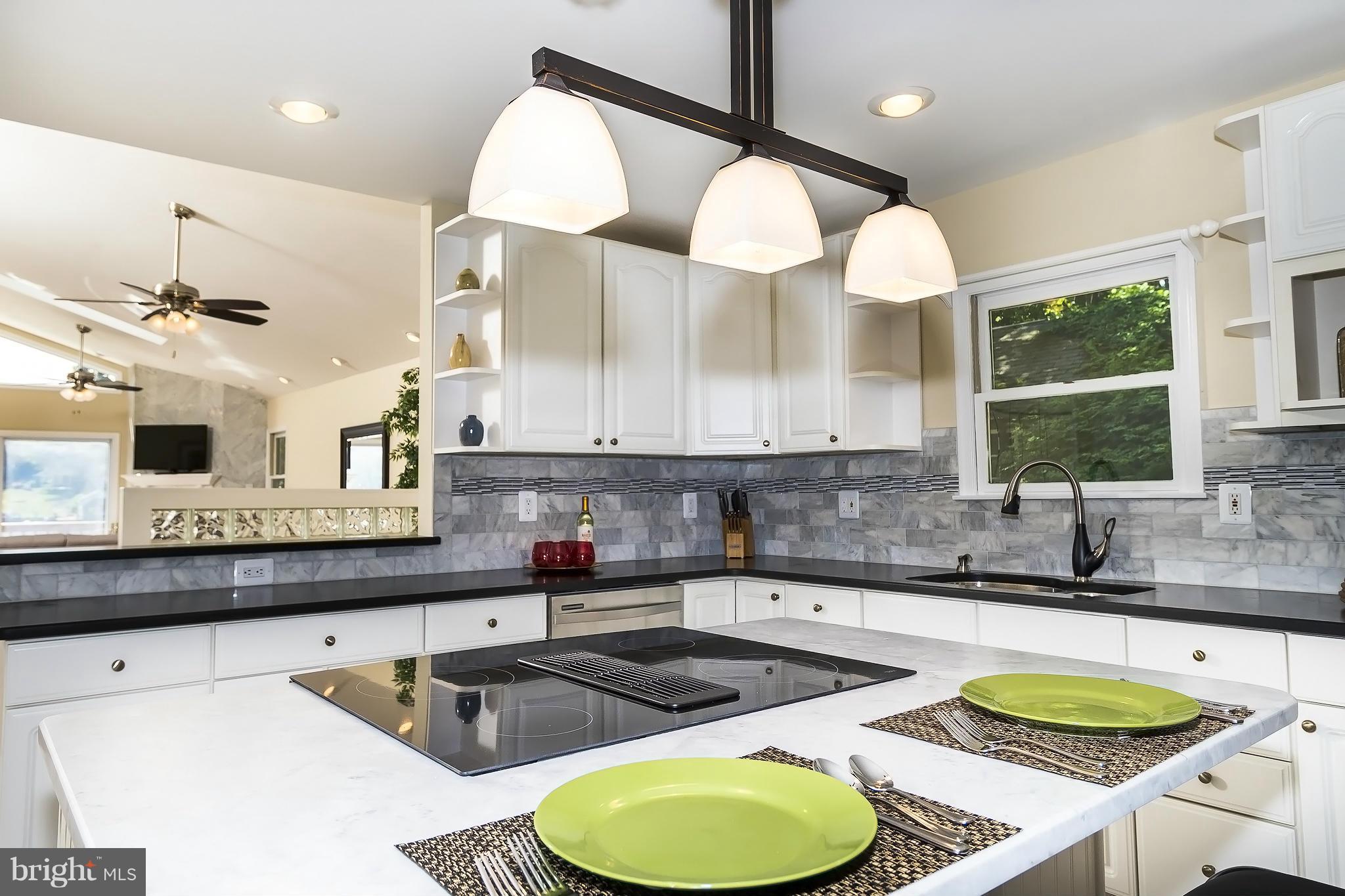 LEELAND WOODS - Residential