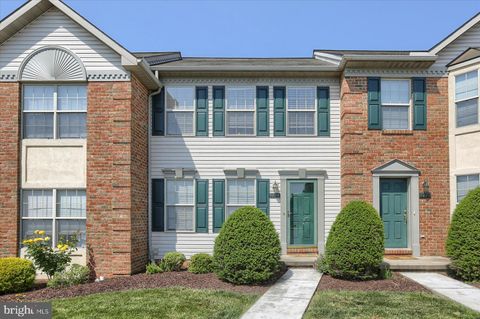 Photo of 1234 COBBLESTONE LN, LANCASTER, PA 17601 (MLS # PALA2036282)