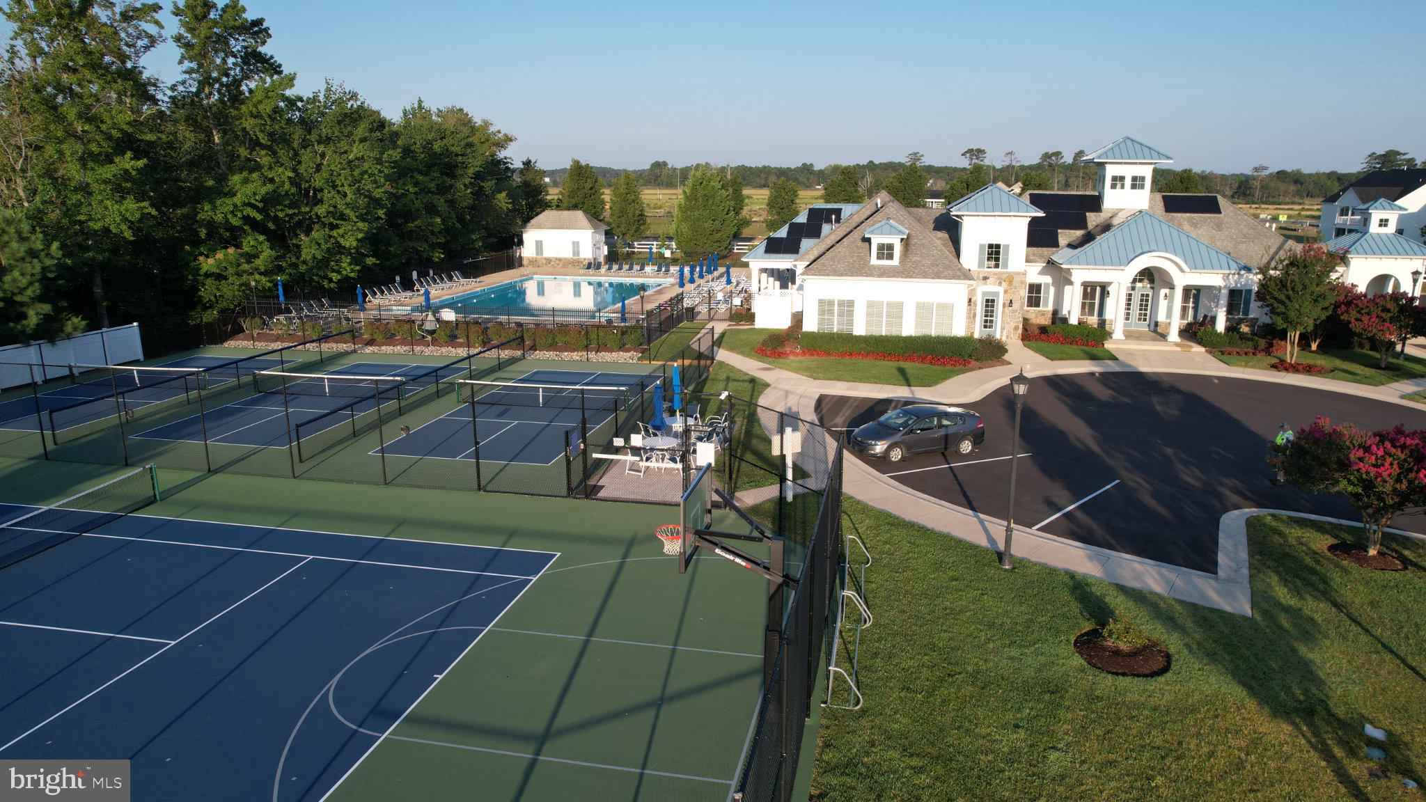 SAWGRASS AT WHITE OAK CREEK - Residential