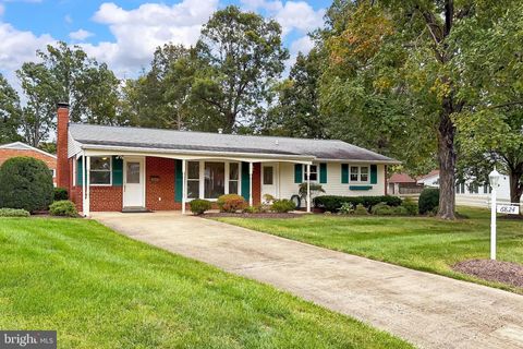 6824 CONSTANCE DRIVE SPRINGFIELD VA 22150