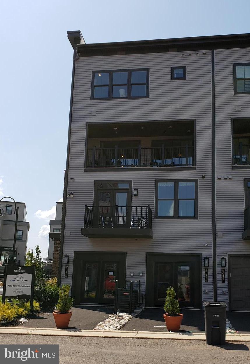 ONE LOUDOUN - Residential Lease