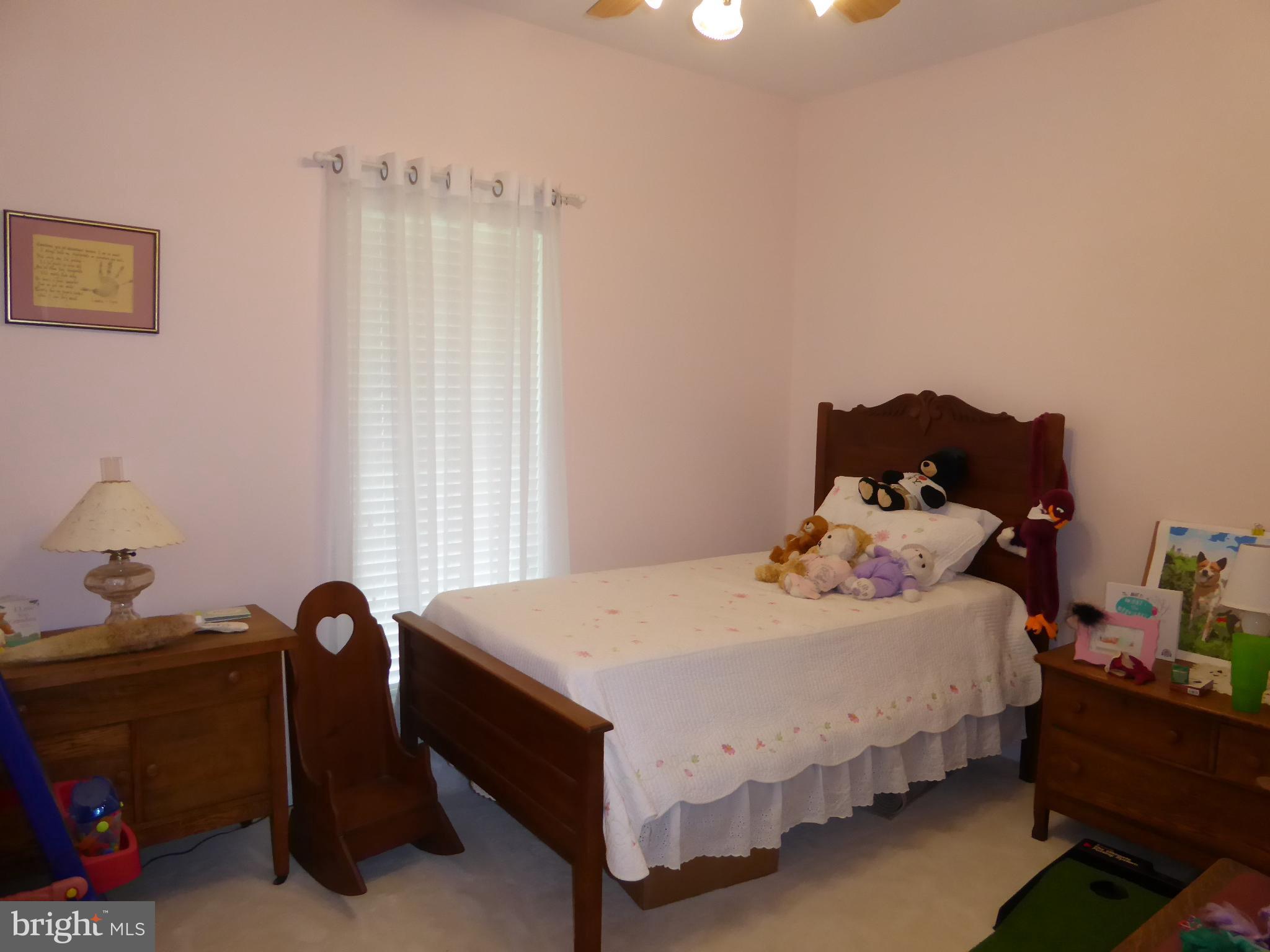 RIVERMONT VIEW - Residential