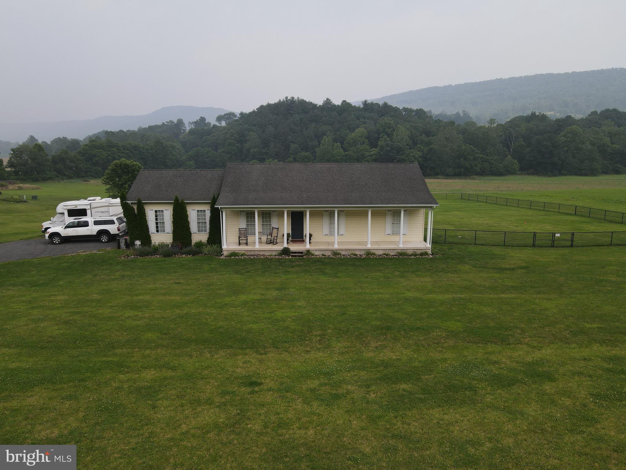 RIVERMONT VIEW - Residential