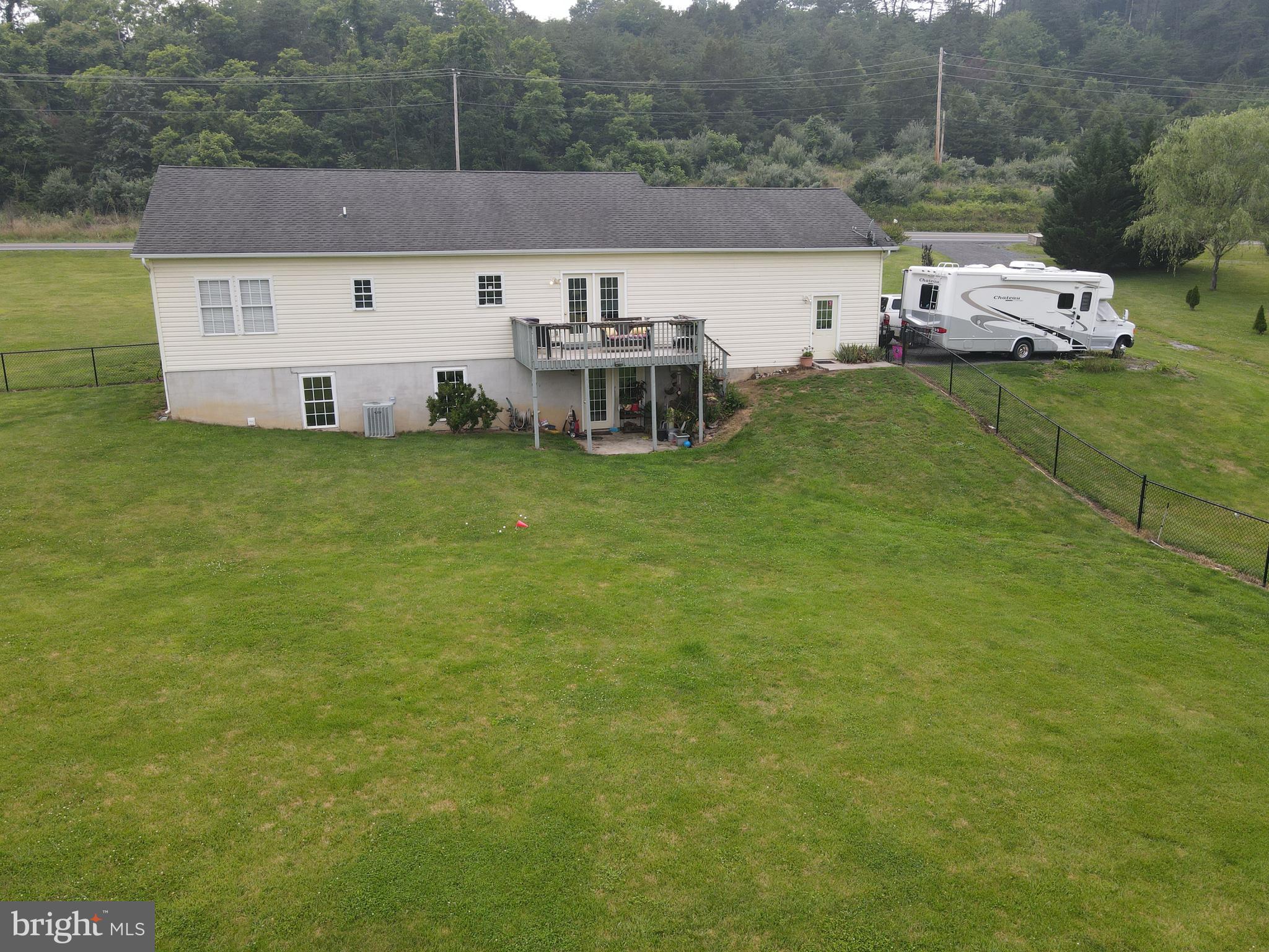 RIVERMONT VIEW - Residential