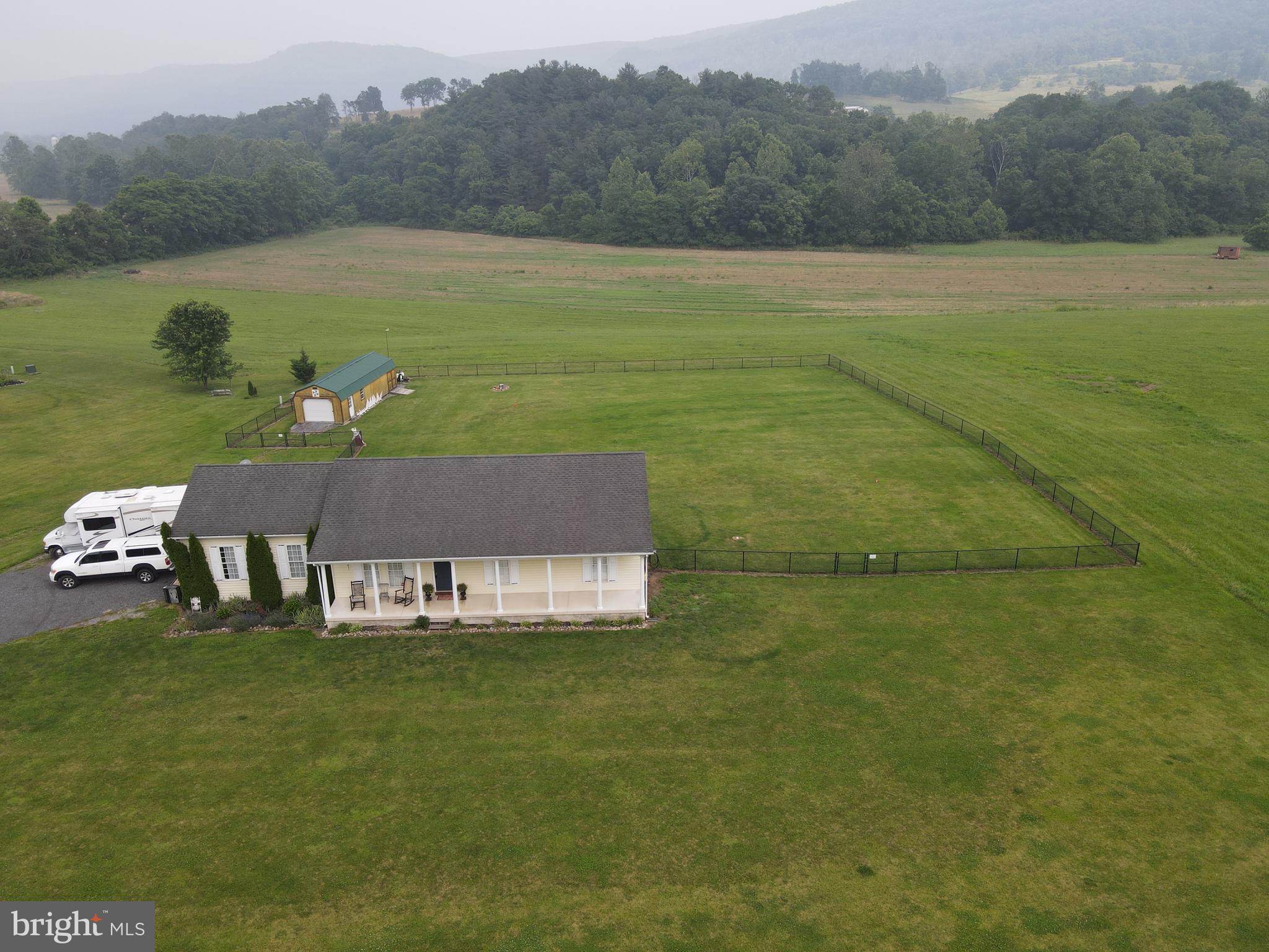 RIVERMONT VIEW - Residential