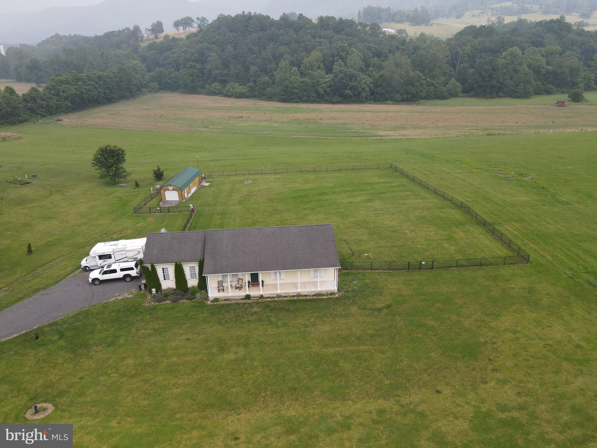 RIVERMONT VIEW - Residential