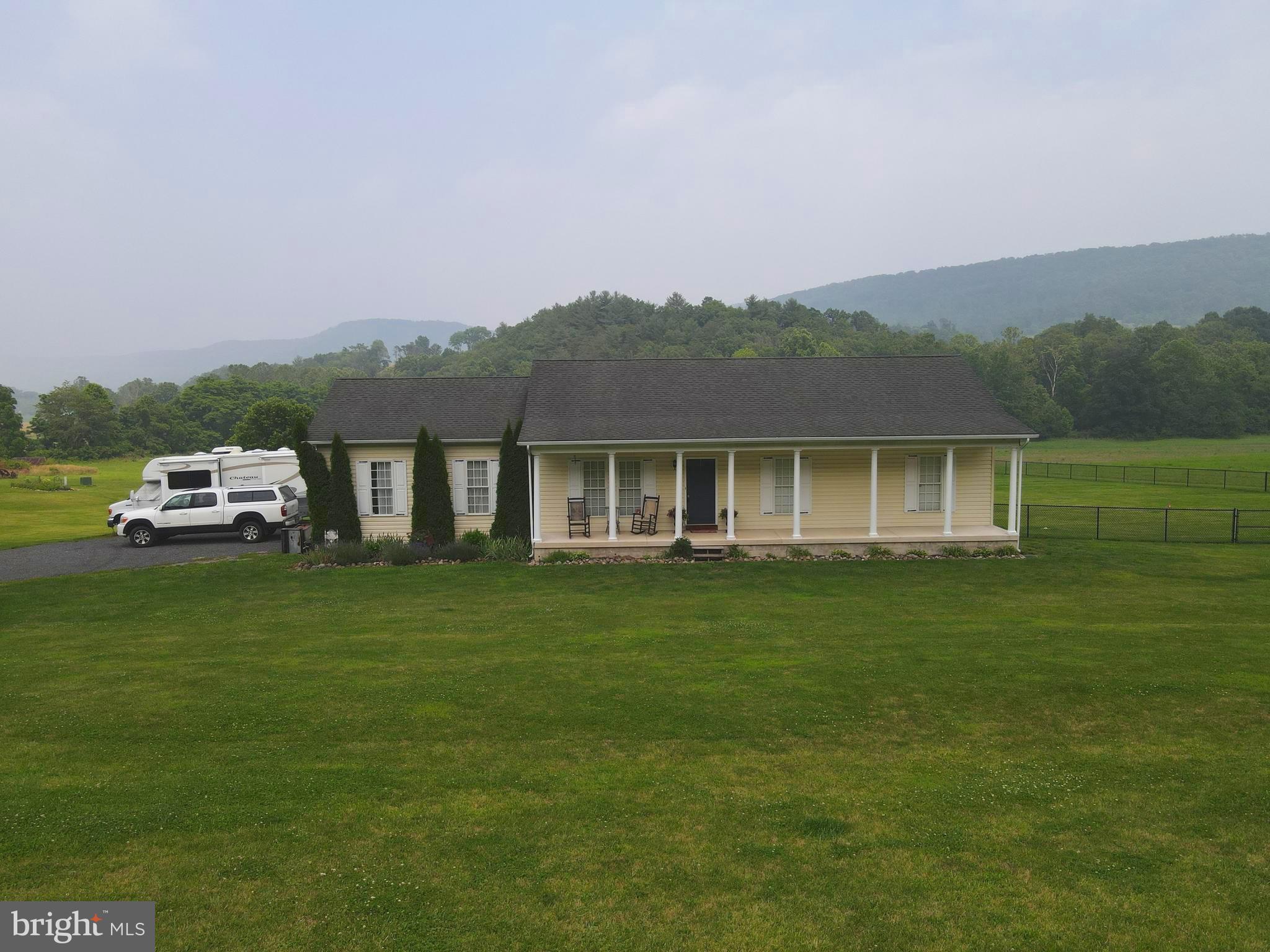 RIVERMONT VIEW - Residential