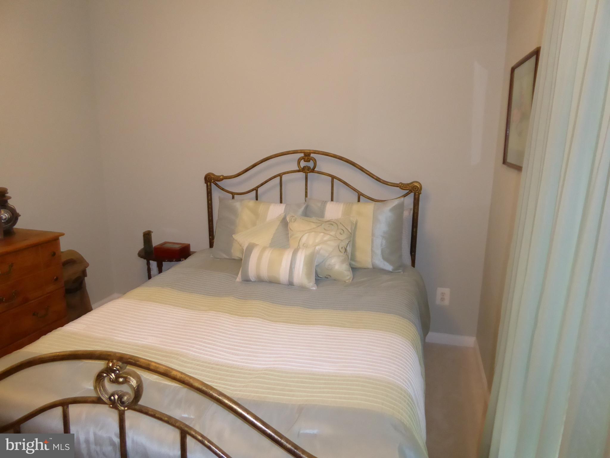 RIVERMONT VIEW - Residential