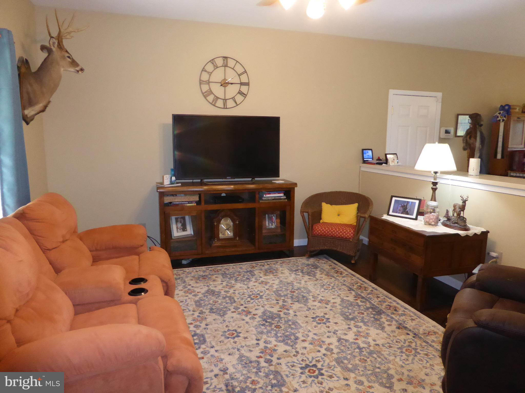 RIVERMONT VIEW - Residential