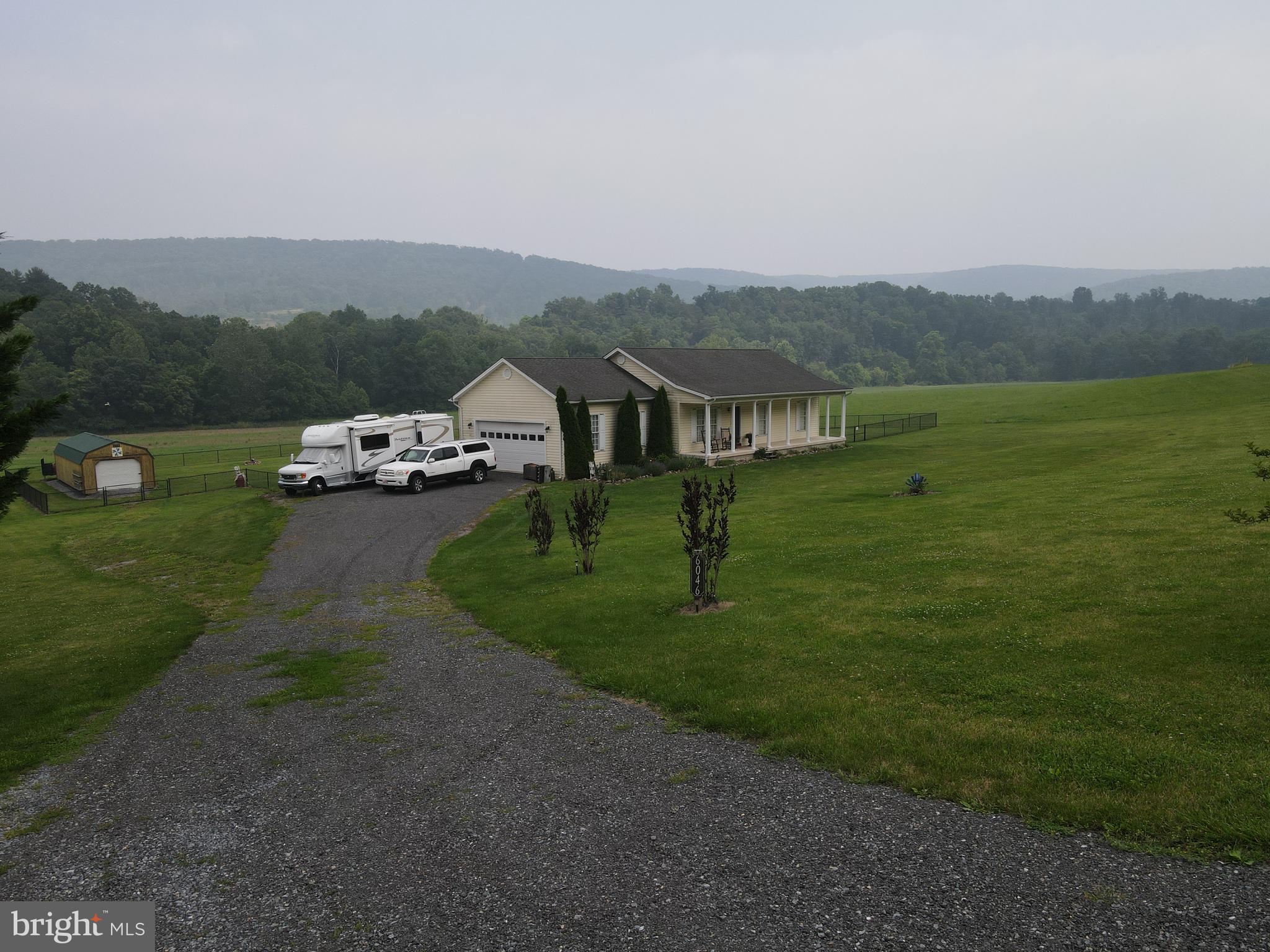 RIVERMONT VIEW - Residential