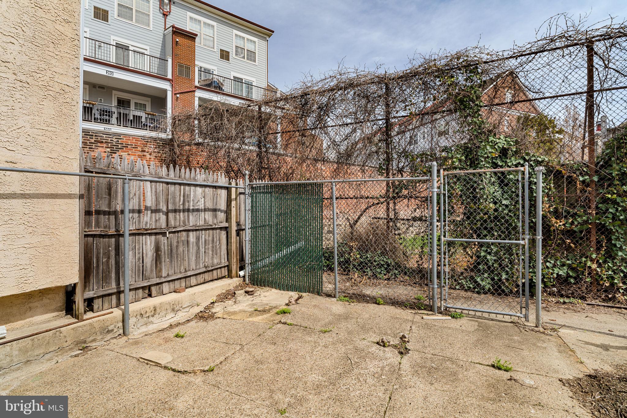 GRADUATE HOSPITAL - Residential