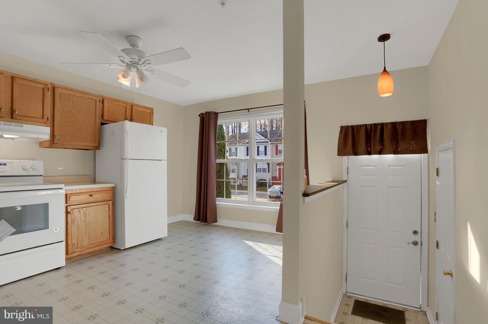 VILLAGE OF DEER KNOLL - Residential