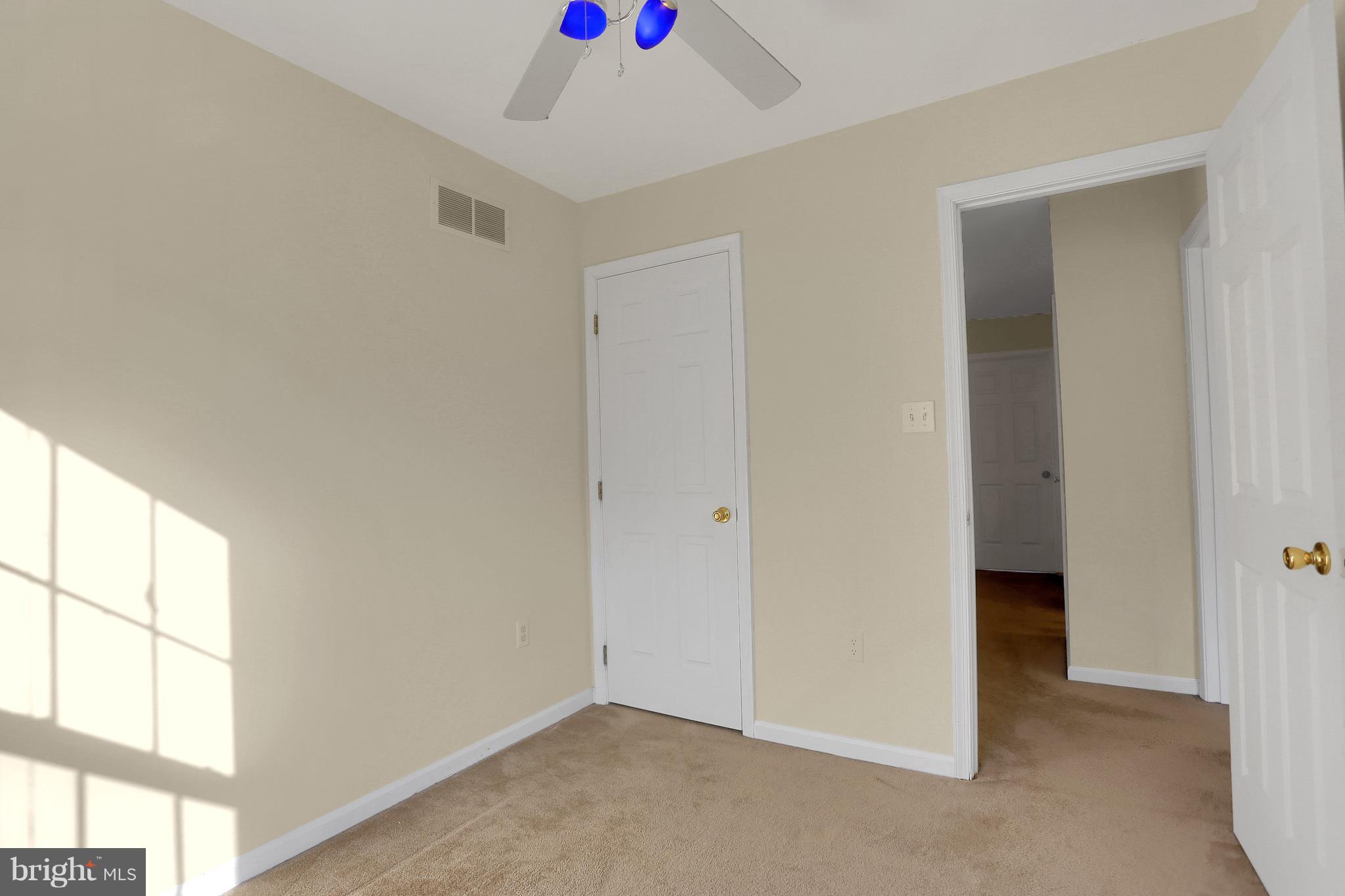 VILLAGE OF DEER KNOLL - Residential