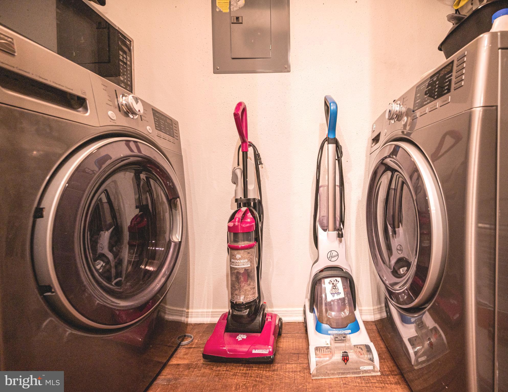 ENGLISH COUNTRY MANOR - Residential