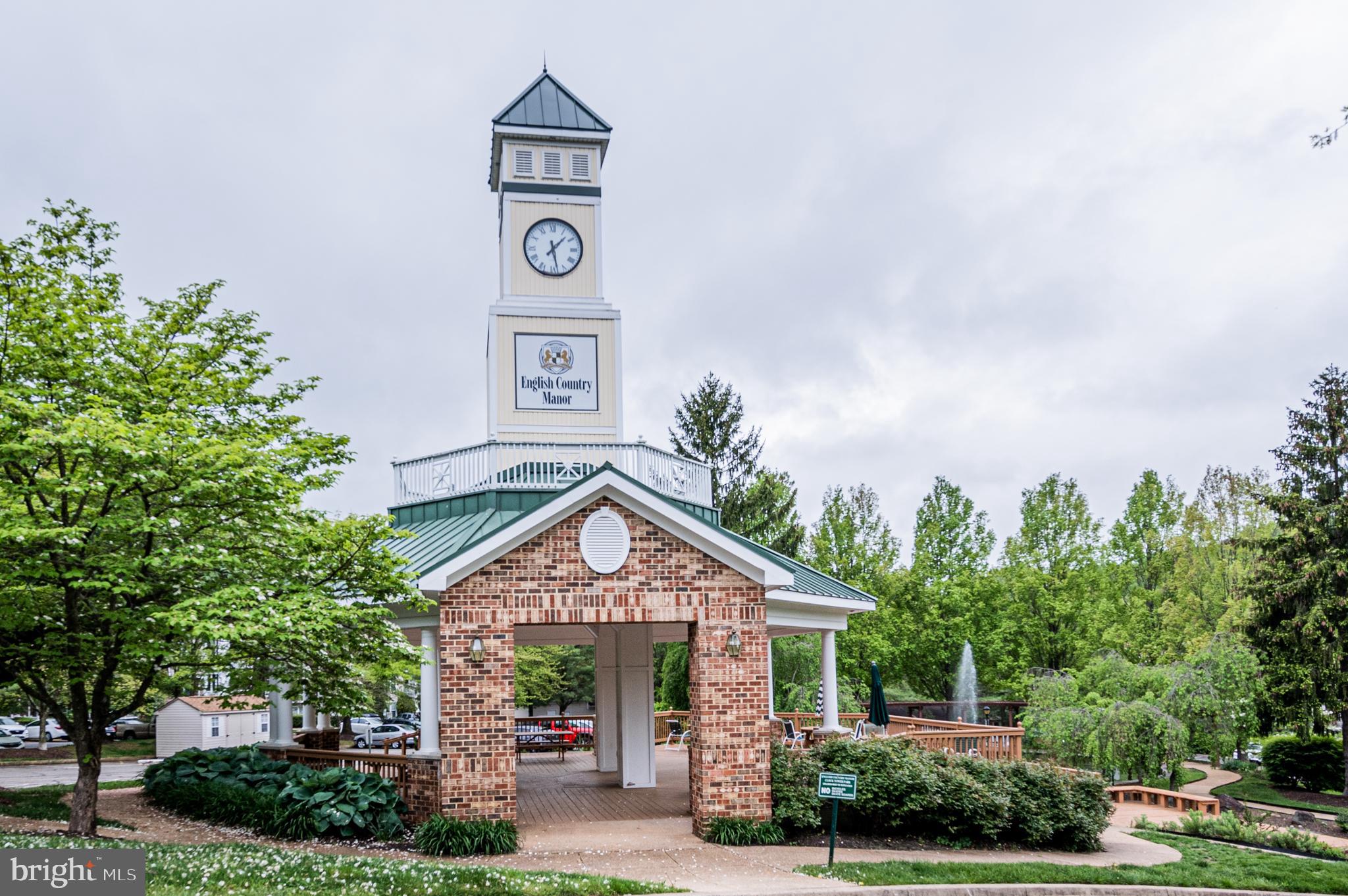 ENGLISH COUNTRY MANOR - Residential