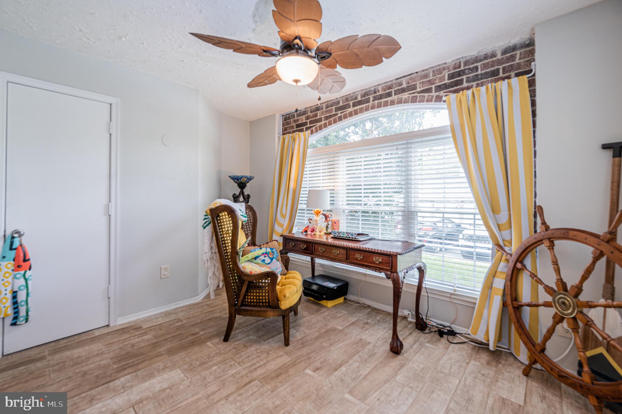 ENGLISH COUNTRY MANOR - Residential