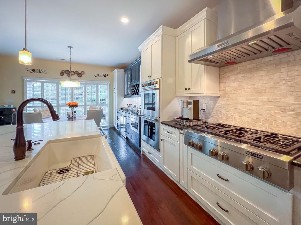 DELANCEY COURT - Residential