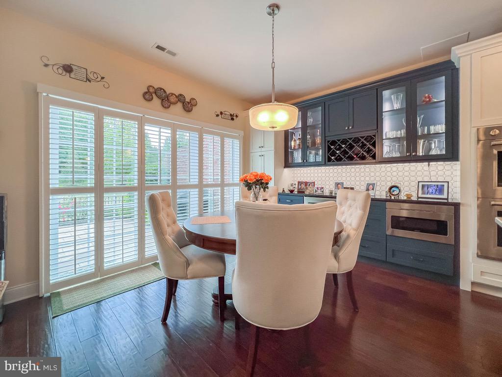 DELANCEY COURT - Residential