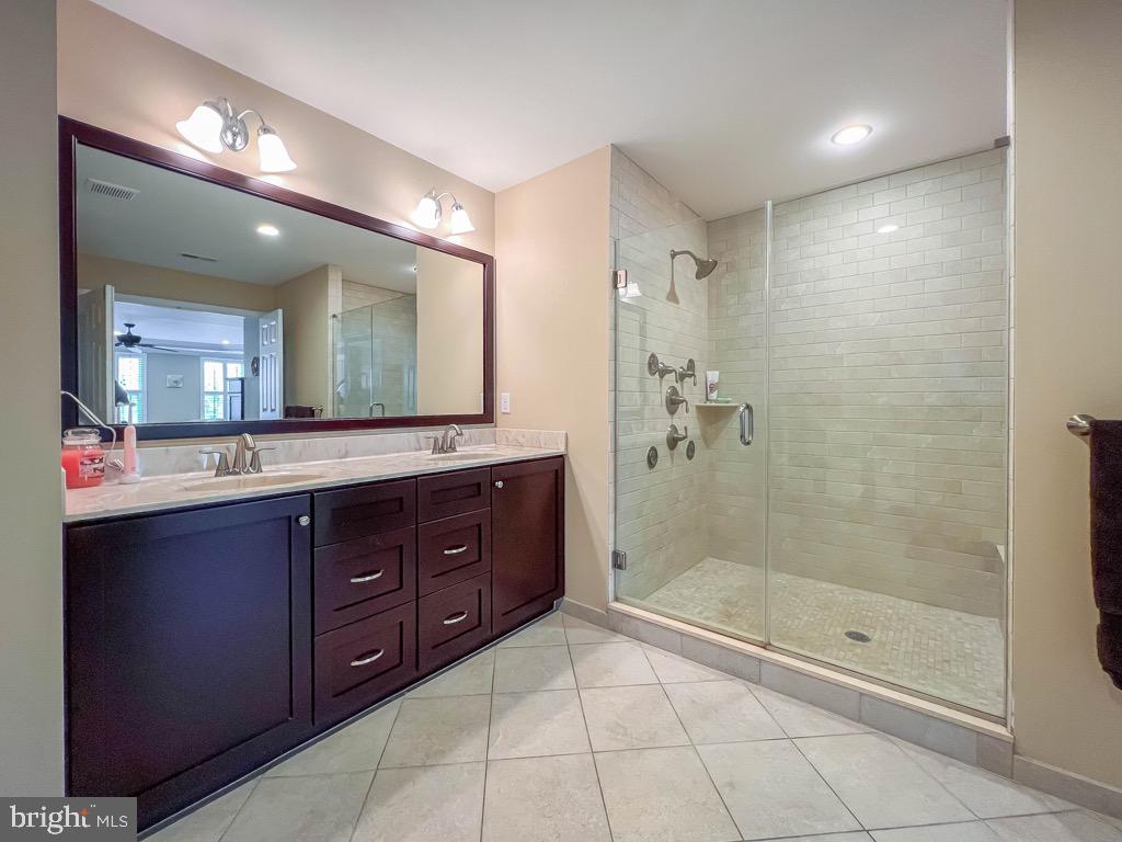 DELANCEY COURT - Residential