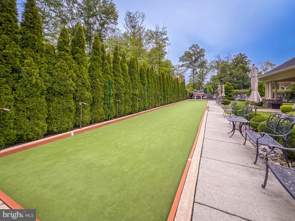 DELANCEY COURT - Residential