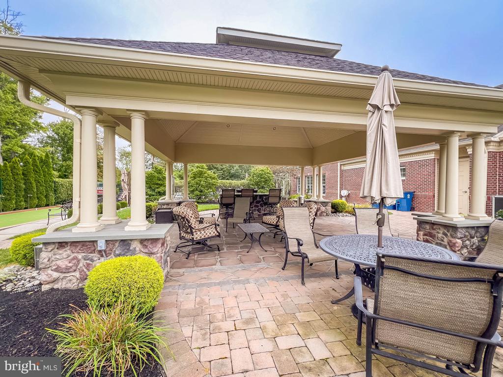 DELANCEY COURT - Residential