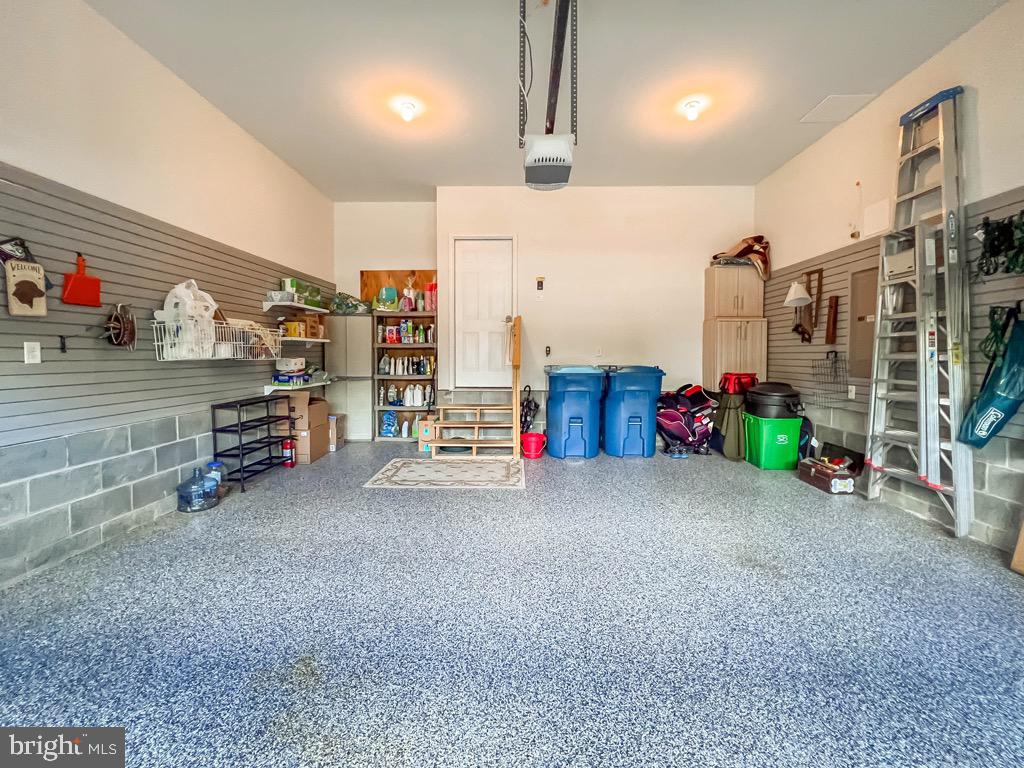 DELANCEY COURT - Residential