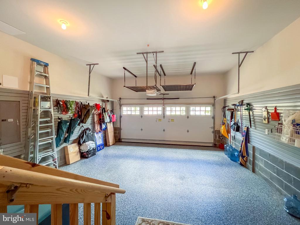 DELANCEY COURT - Residential