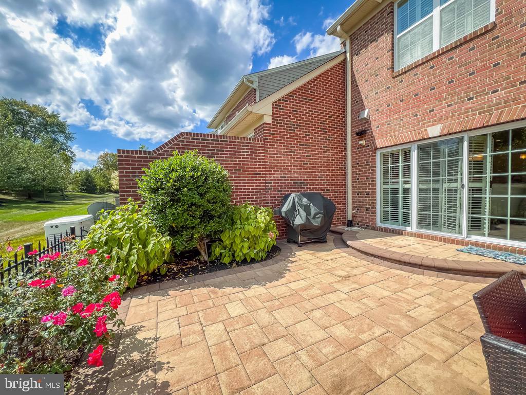 DELANCEY COURT - Residential