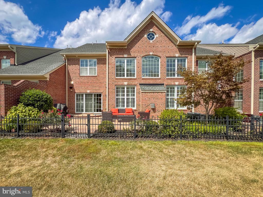 DELANCEY COURT - Residential