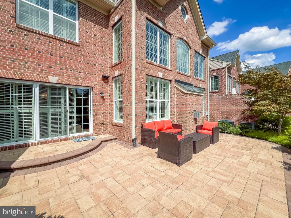 DELANCEY COURT - Residential