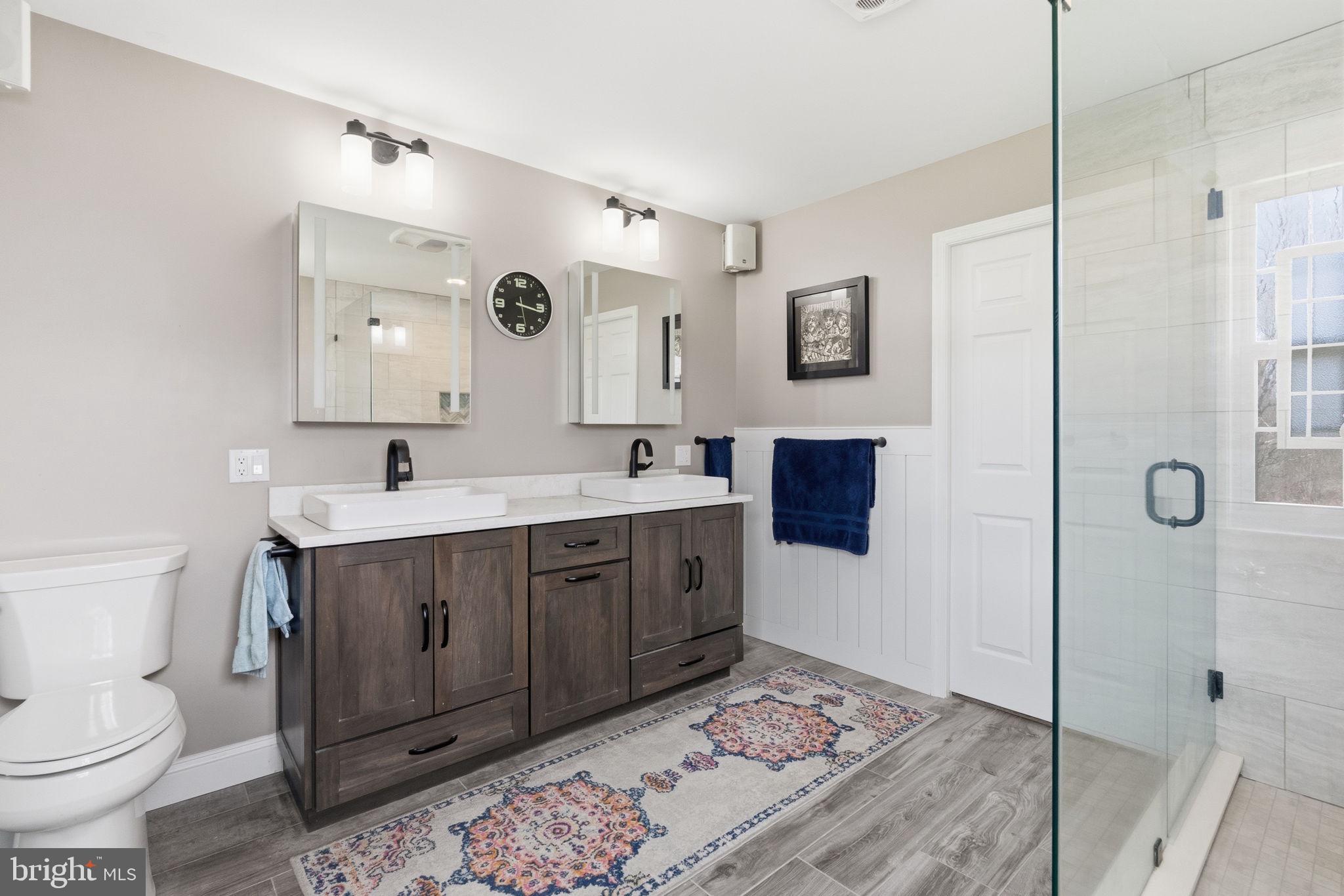 WALNUT FARMS - Residential