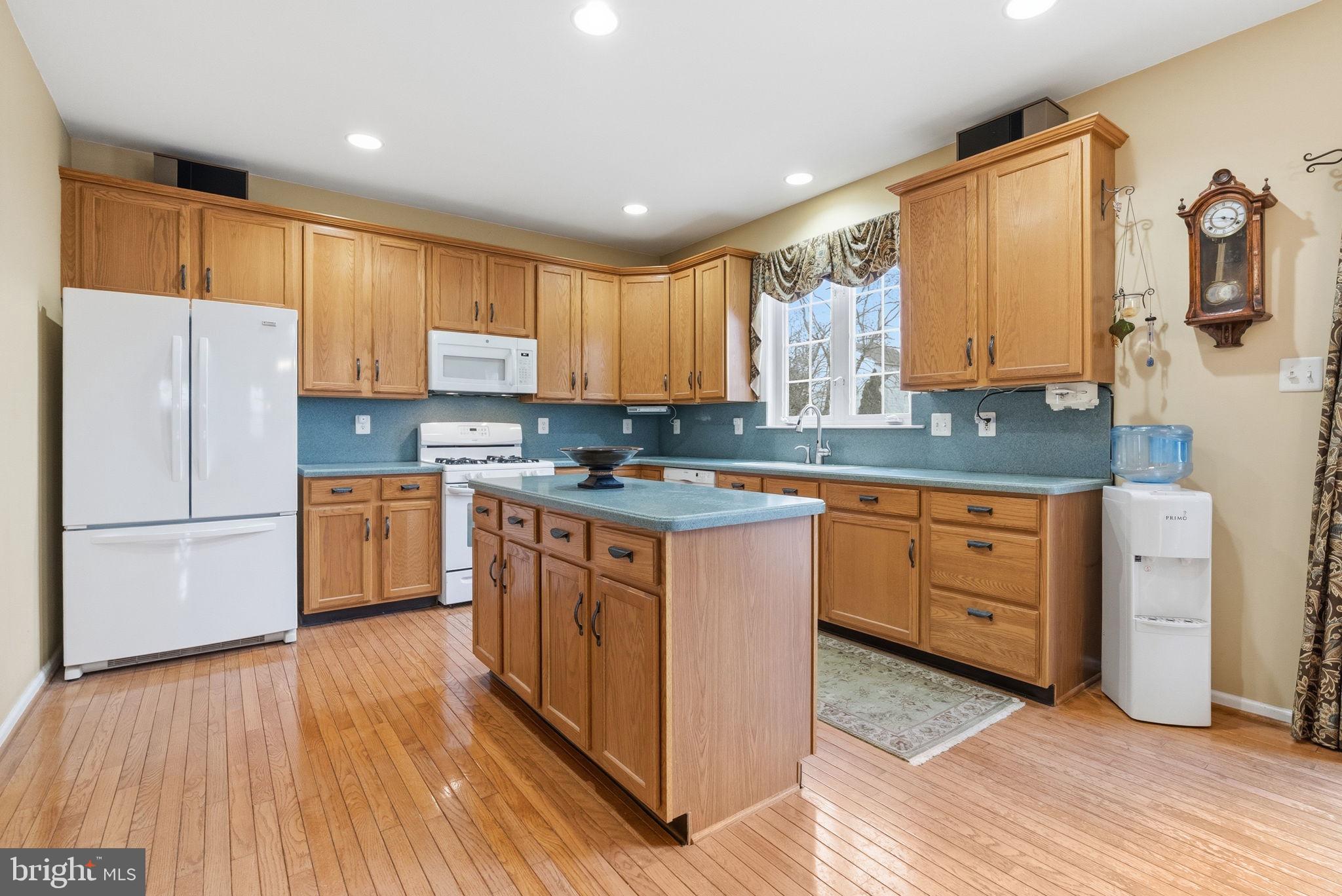 WALNUT FARMS - Residential