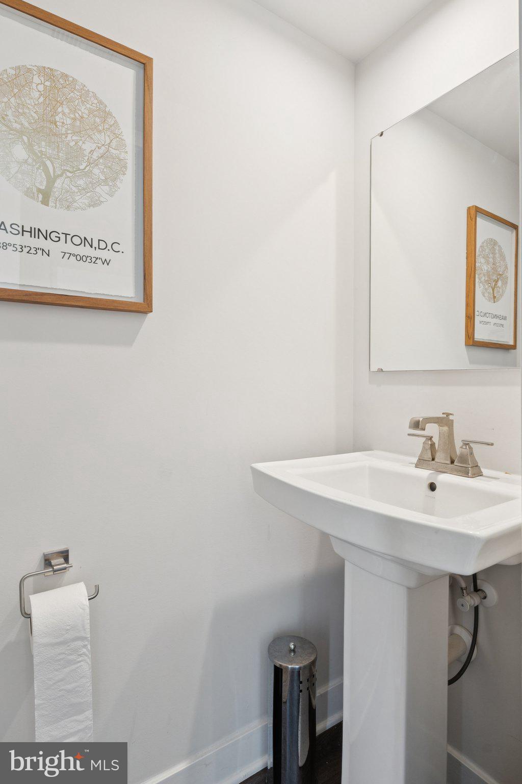 VILLAGE OF TOWNE SQUARE - Residential