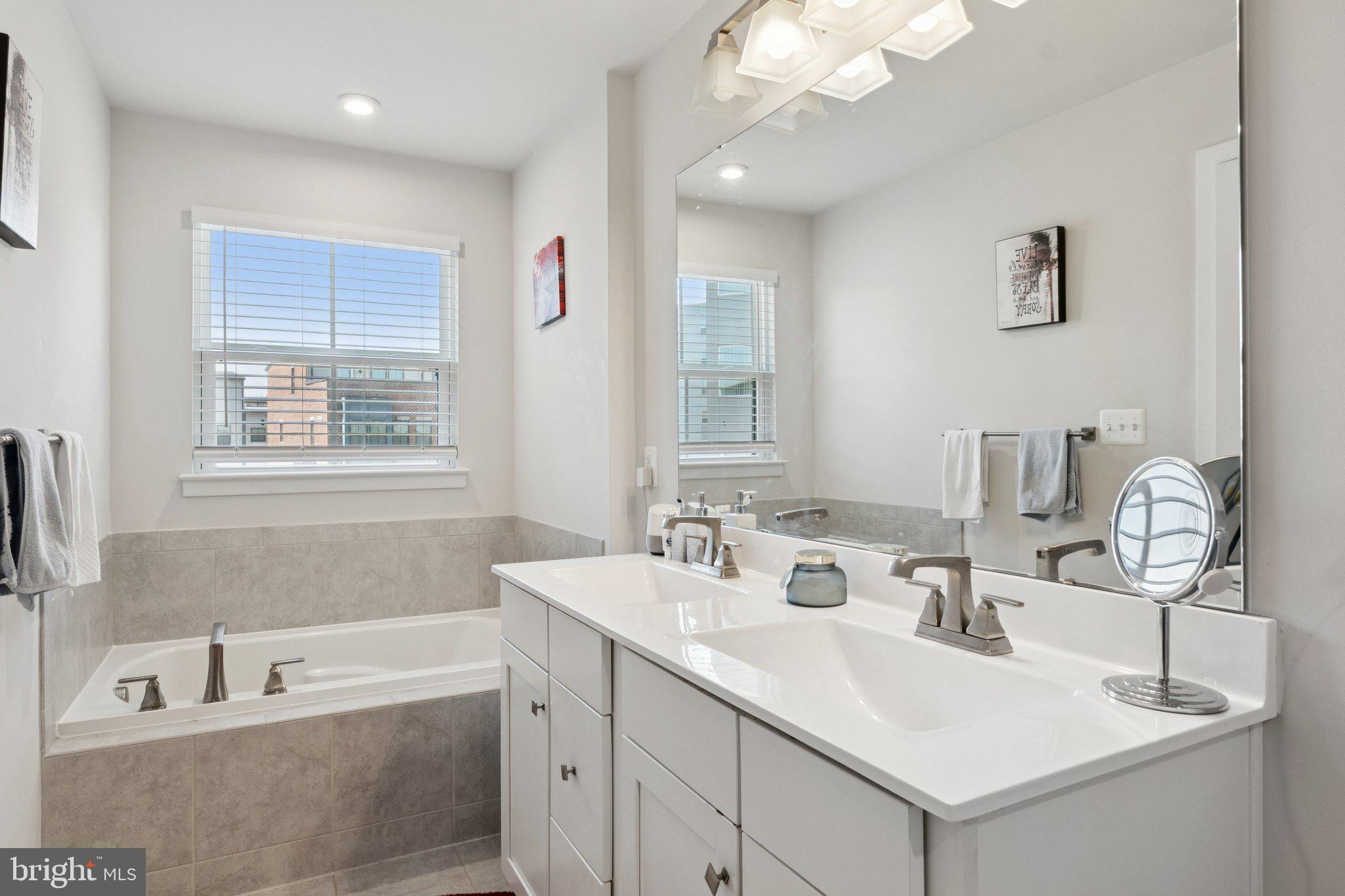 VILLAGE OF TOWNE SQUARE - Residential