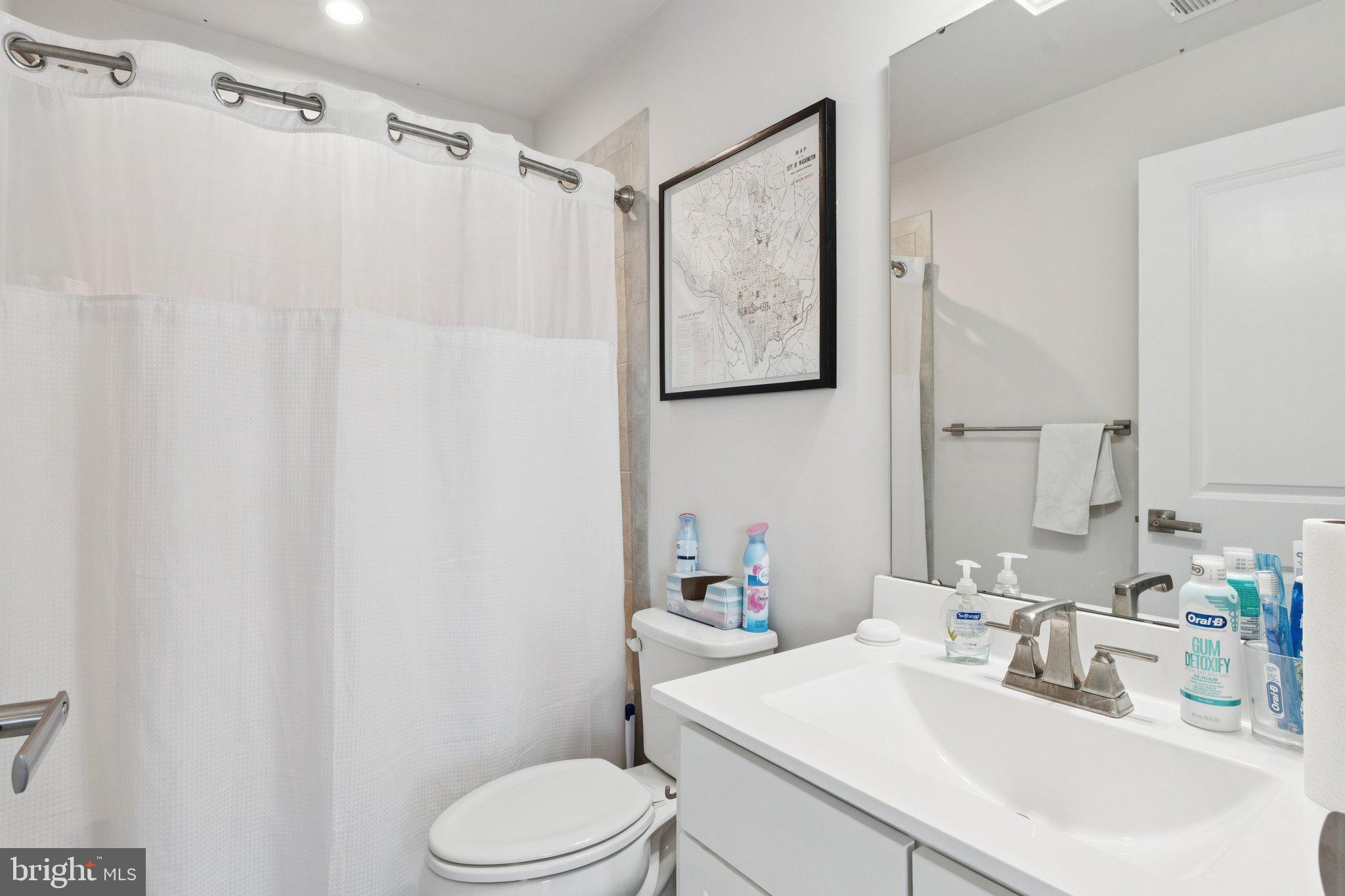 VILLAGE OF TOWNE SQUARE - Residential