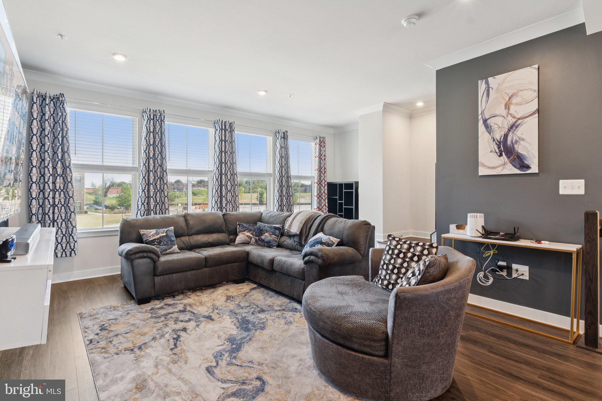 VILLAGE OF TOWNE SQUARE - Residential