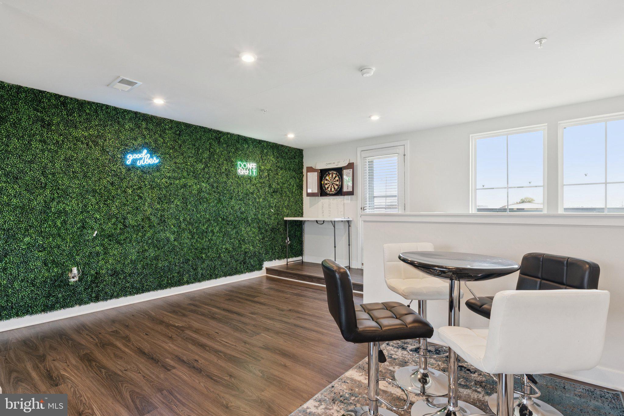 VILLAGE OF TOWNE SQUARE - Residential