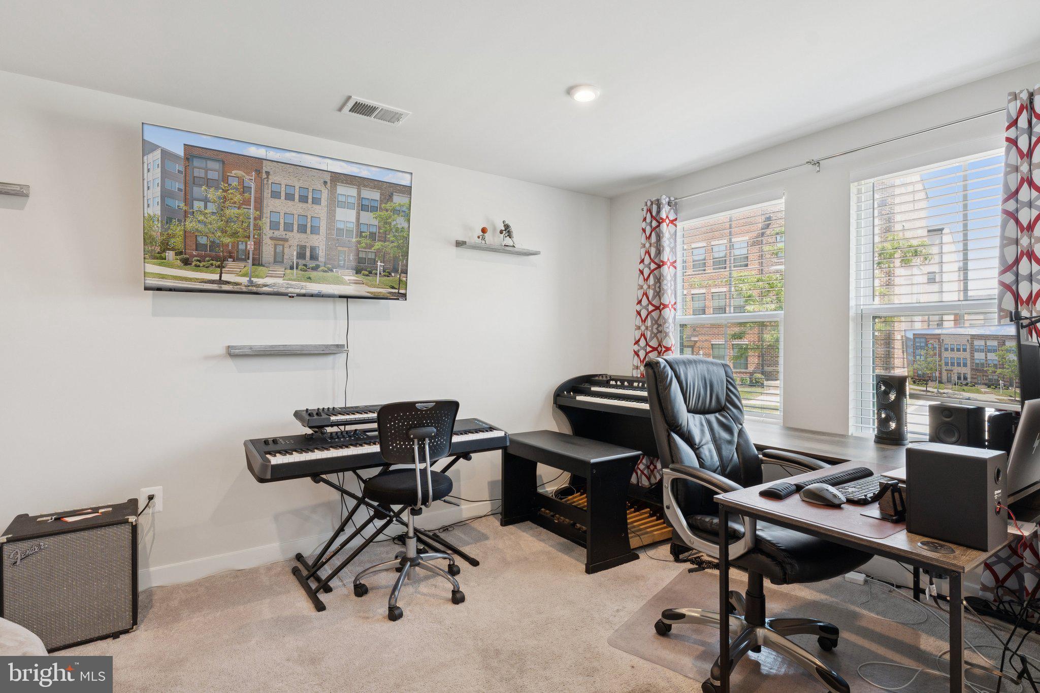 VILLAGE OF TOWNE SQUARE - Residential