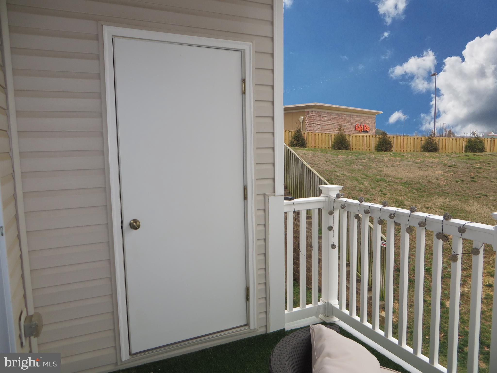 RESIDENCES AT WILDEWOOD - Residential Lease