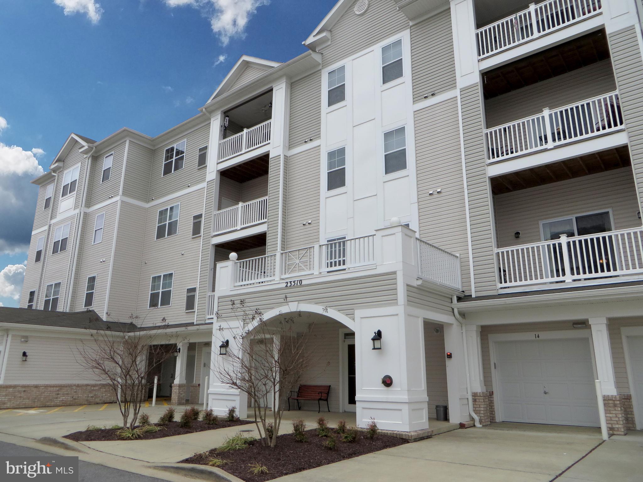 RESIDENCES AT WILDEWOOD - Residential Lease