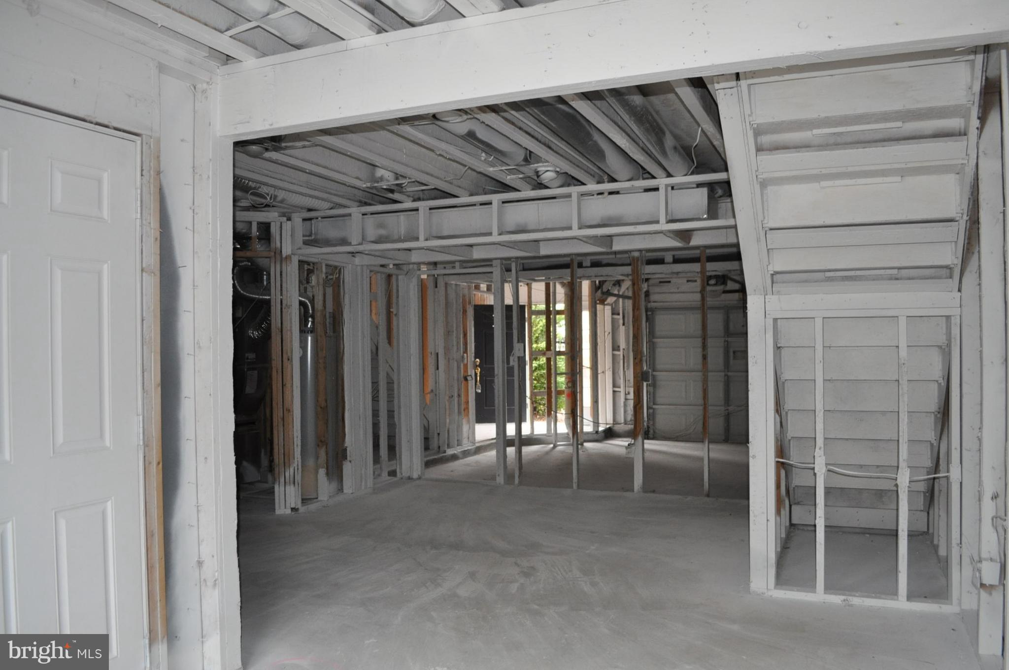 RIVER OAKS - Residential