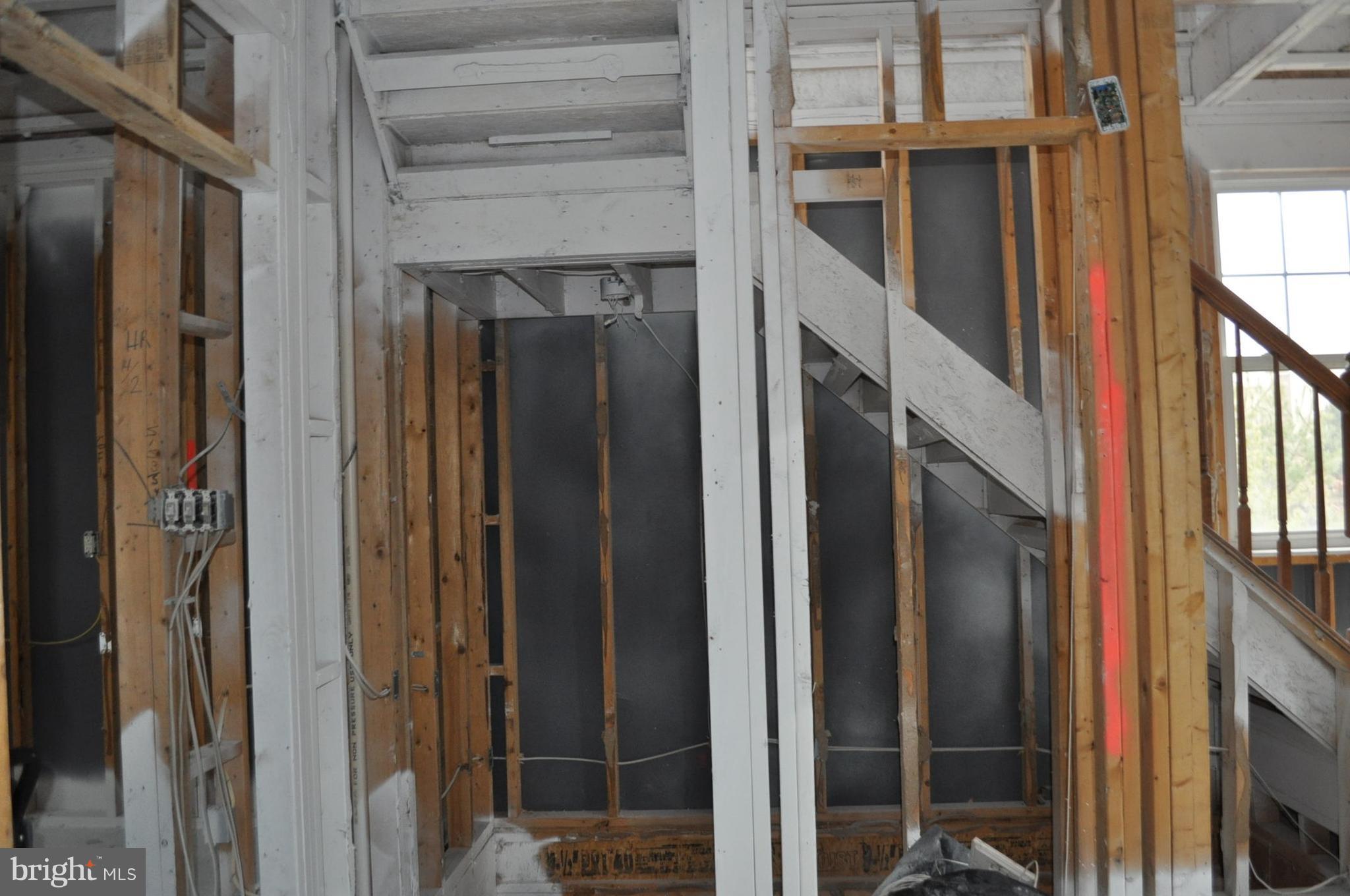 RIVER OAKS - Residential